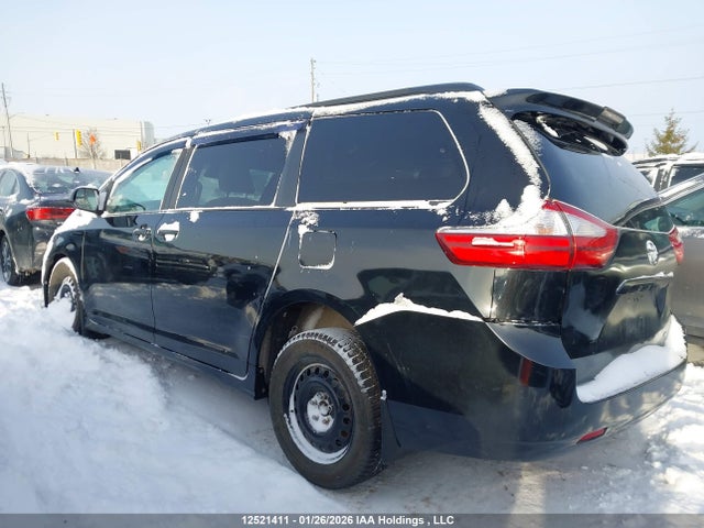 5TDKZ3DC6JS956442 Toyota Sienna Le V6