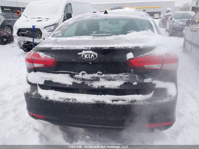 3KPFL4A88JE179541 KIA Forte