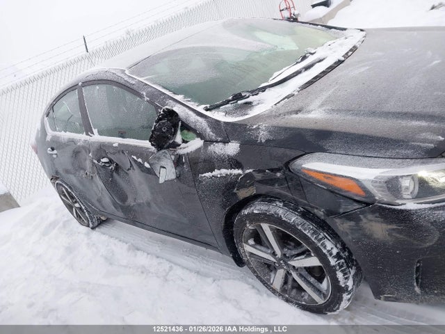3KPFL4A88JE179541 KIA Forte
