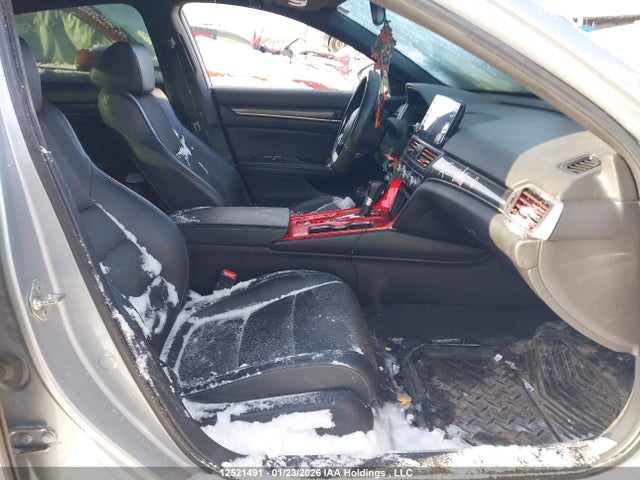 1HGCV1F33KA805625 Honda Accord