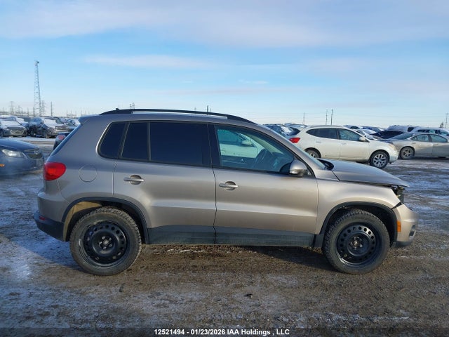 WVGJV7AX9GW048030 Volkswagen Tiguan Comfortline/highline/special Edition