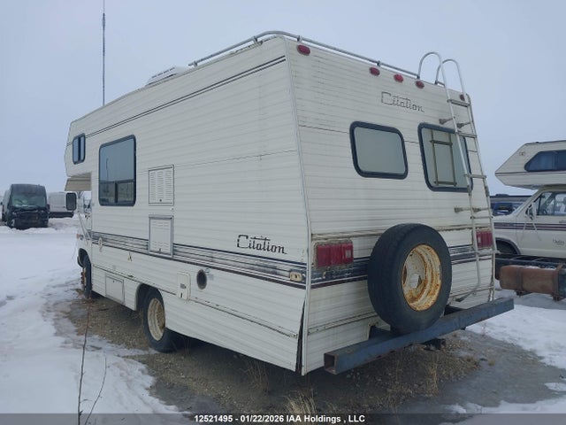12521495 :رقم المزاد ، 2GBGG31K9J4131884 vin ، 1988 Chevrolet G30 مزاد بيع