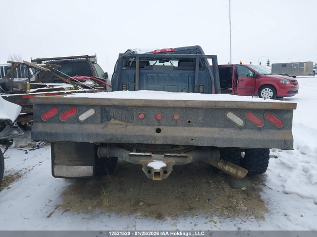 1GT42YEY1JF178832 GMC Sierra 3500hd Denali