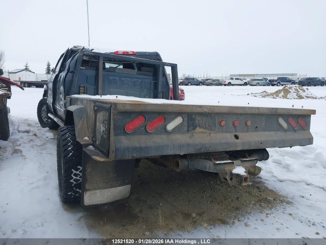 1GT42YEY1JF178832 GMC Sierra 3500hd Denali