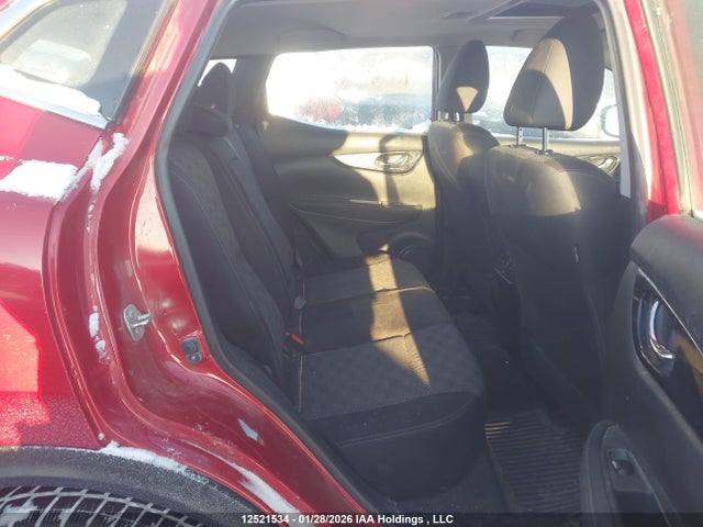 JN1BJ1CR0JW208984 Nissan Qashqai S/sl/sv
