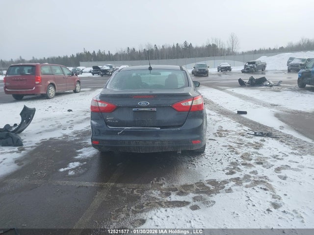 12521577 :رقم المزاد ، 1FAHP3E25CL144498 vin ، 2012 Ford Focus S مزاد بيع