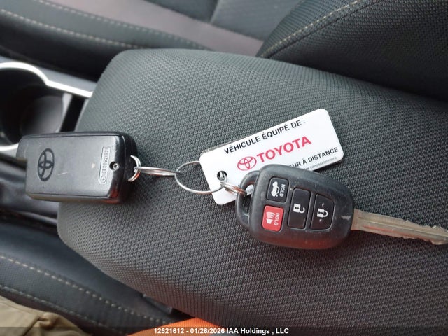 2T1BURHE7JC094855 Toyota Corolla