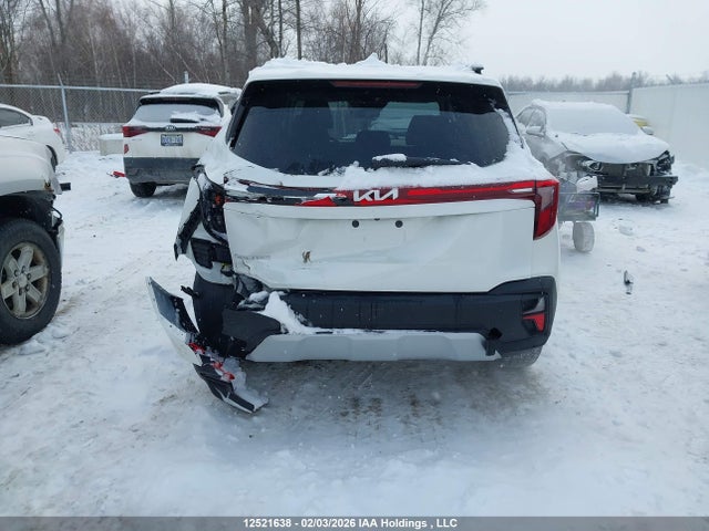 KNDEP2AA4T7856241 KIA Seltos