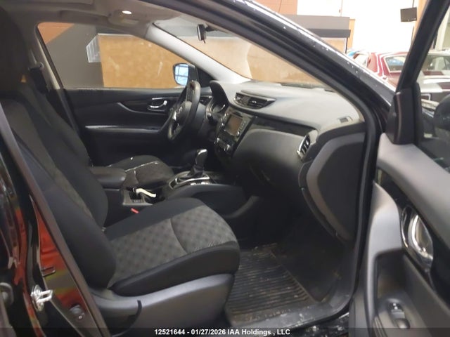 JN1BJ1BW6MW436242 Nissan Qashqai S/sl/sv