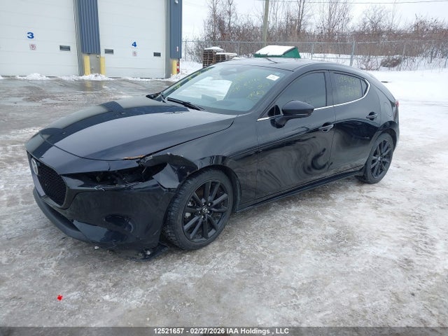 JM1BPBMMXR1701018 Mazda 3 Premium
