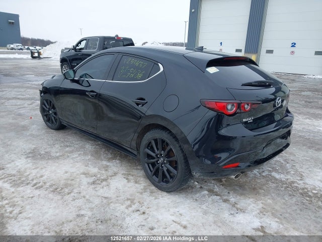 JM1BPBMMXR1701018 Mazda 3 Premium
