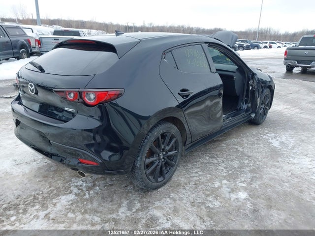 JM1BPBMMXR1701018 Mazda 3 Premium