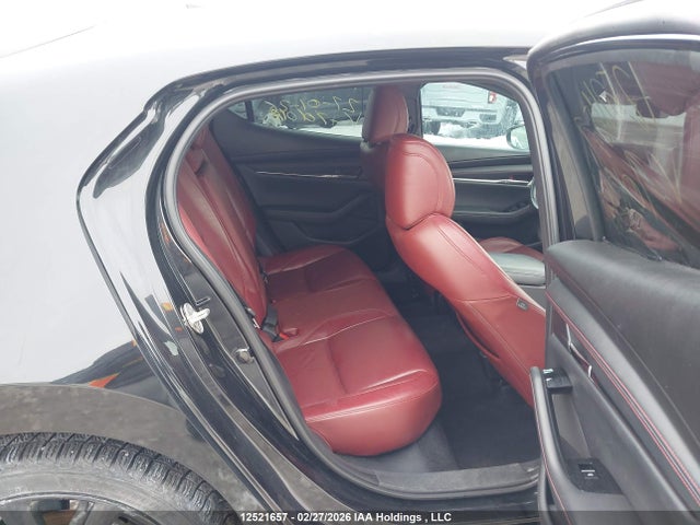 JM1BPBMMXR1701018 Mazda 3 Premium