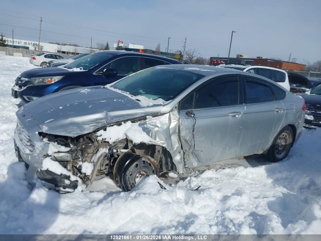 3FA6P0T99ER325579 Ford FUSION SE