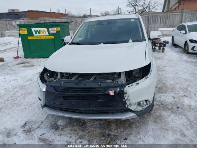 JA4JZ4AX0JZ603129 Mitsubishi Outlander