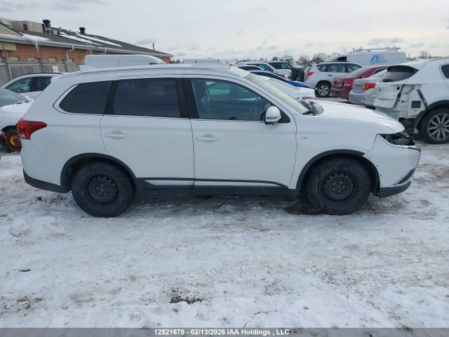 JA4JZ4AX0JZ603129 Mitsubishi Outlander