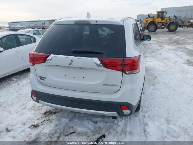 JA4JZ4AX0JZ603129 Mitsubishi Outlander