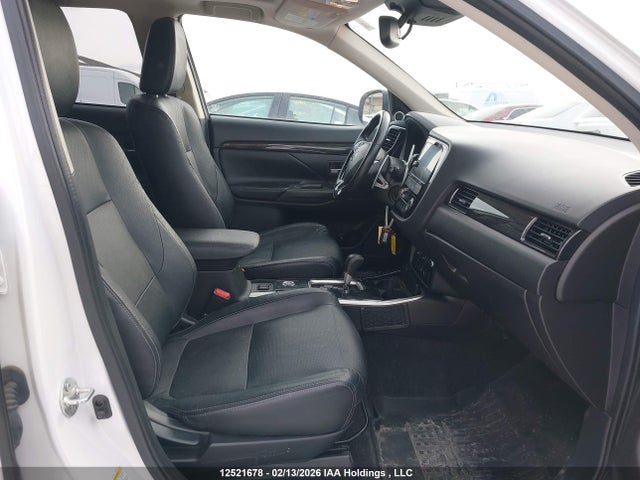 JA4JZ4AX0JZ603129 Mitsubishi Outlander