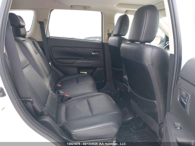 JA4JZ4AX0JZ603129 Mitsubishi Outlander