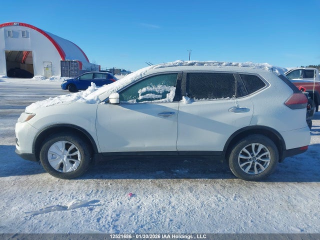 5N1AT2MV8HC737451 Nissan Rogue S/sl Platinum/sv