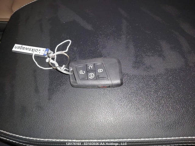 12517616 :رقم المزاد ، 1V2FE2CA3PC217061 vin ، 2023 Volkswagen Atlas Cross Sport 3.6 Fsi Execline مزاد بيع
