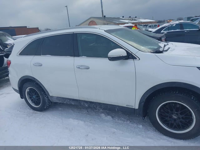 5XYPHDA32KG580792 KIA Sorento 2.4l Ex