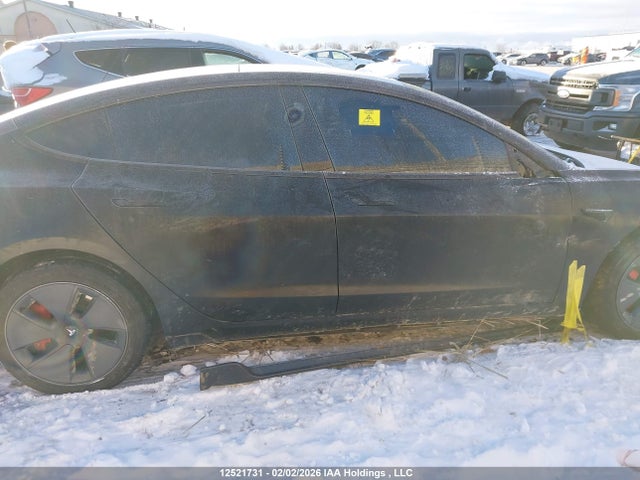 5YJ3E1EB0NF164856 Tesla MODEL 3