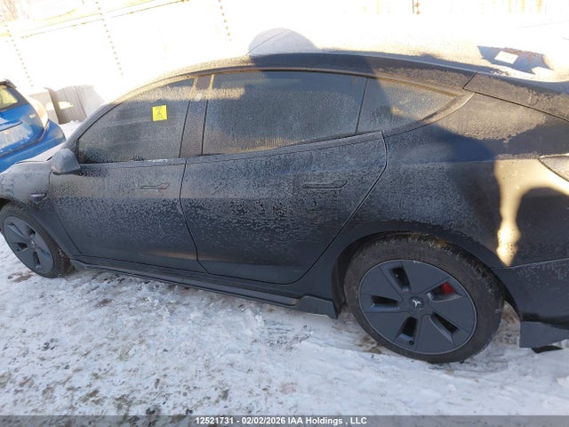 5YJ3E1EB0NF164856 Tesla MODEL 3