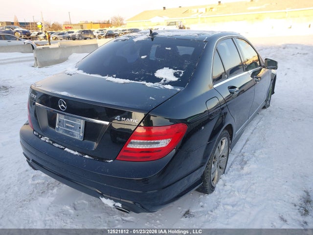 WDDGF8AB6EG189303 Mercedes-Benz C 300 4matic