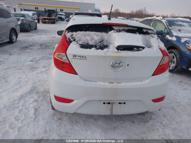 KMHCU5AE1EU148758 Hyundai Accent Gls/se