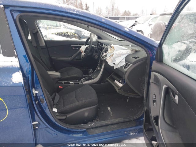 5NPDH4AE7FH572299 Hyundai ELANTRA GL