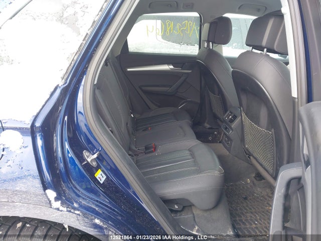WA1AAAFY6N2110013 Audi Q5 45 Komfort