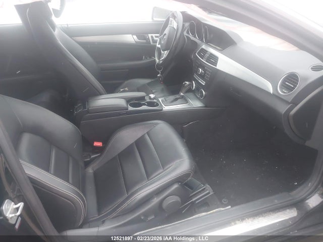 12521897 :رقم المزاد ، WDDGJ8JB2CF888624 vin ، 2012 Mercedes-benz C 350 4matic مزاد بيع