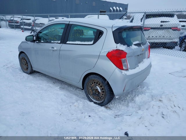 KL8CD6SA9JC476251 Chevrolet SPARK 1LT