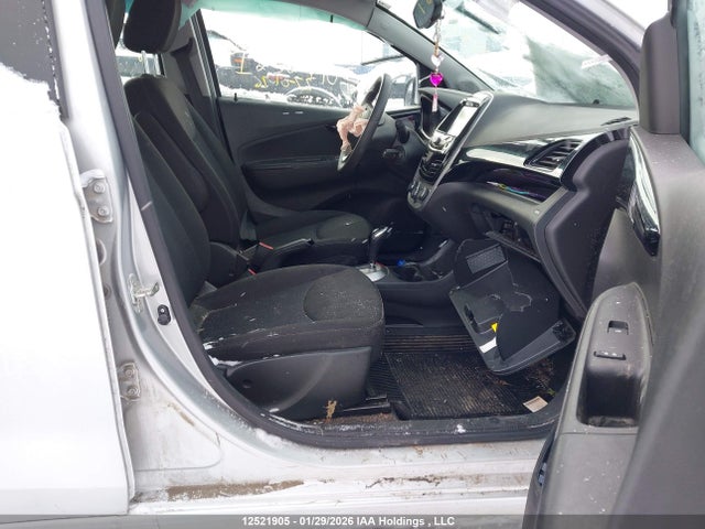 KL8CD6SA9JC476251 Chevrolet SPARK 1LT