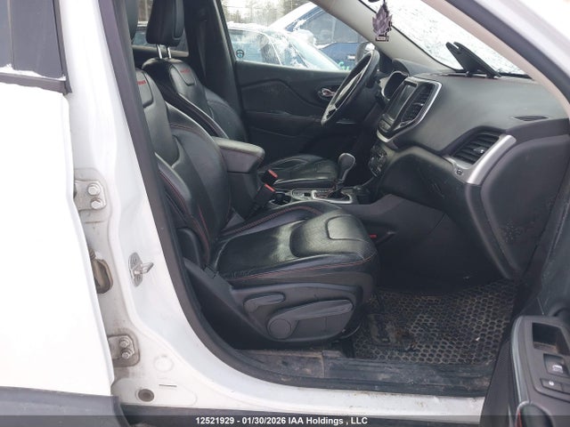 1C4PJMBS7FW556667 Jeep Cherokee Trailhawk