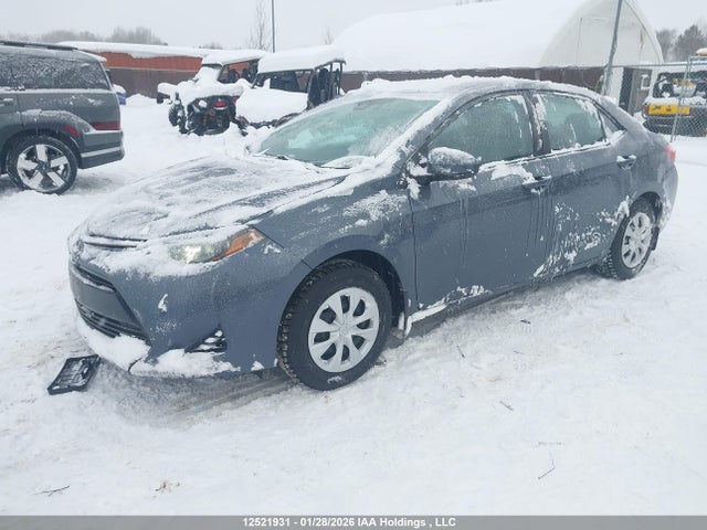 2T1BURHE3KC133037 Toyota COROLLA CE