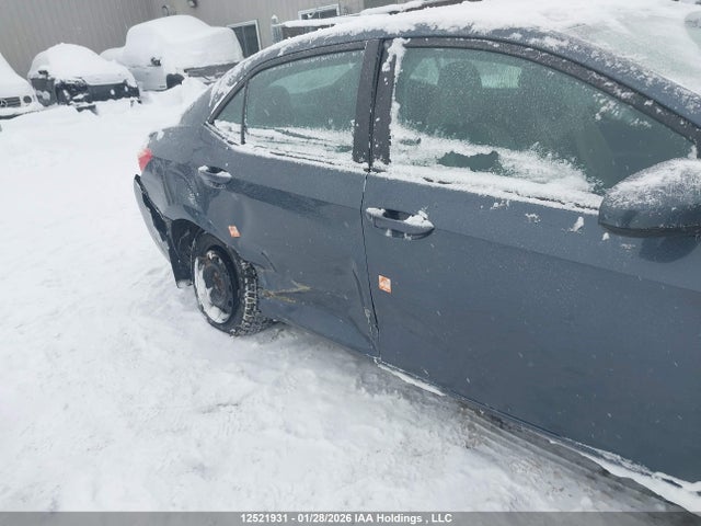 2T1BURHE3KC133037 Toyota COROLLA CE