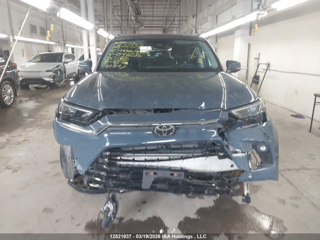 Продажа на аукционе авто 2024 Toyota Grand Highlander Limited, vin: 5TDAAAB57RS041235, номер лота: 12521937