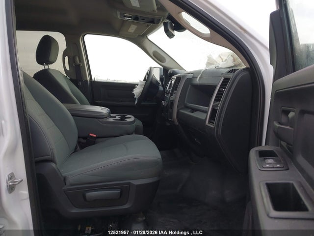 3C63R3GJ7FG567885 RAM 3500 St