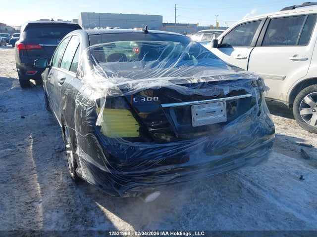 2014 Mercedes-benz C 300 4matic მანქანა იყიდება აუქციონზე, vin: WDDGF8AB0EA955366, აუქციონის ნომერი: 12521969