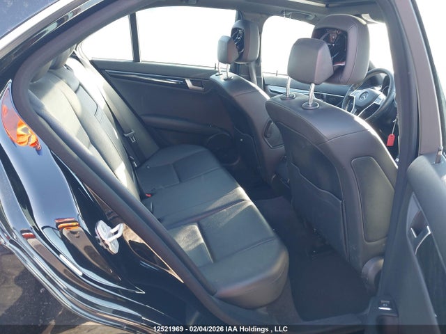 2014 Mercedes-benz C 300 4matic მანქანა იყიდება აუქციონზე, vin: WDDGF8AB0EA955366, აუქციონის ნომერი: 12521969