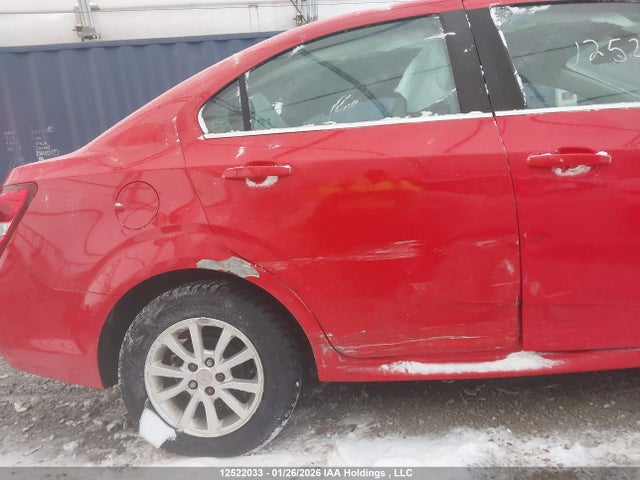 1G1JD5SH1J4113628 Chevrolet Sonic Lt Auto