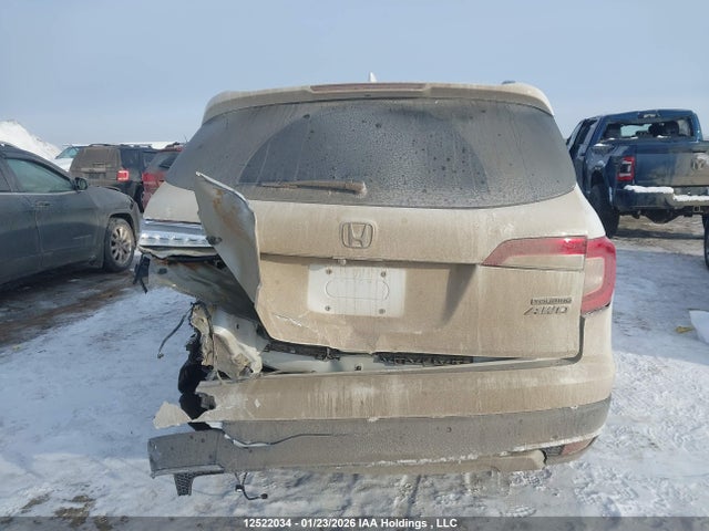 Honda Pilot Touring 7p 2022 5FNYF6H61NB502229 Image 16