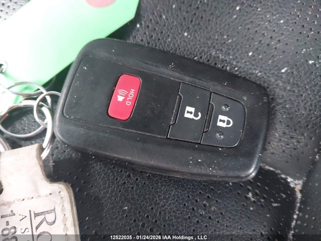 JTNKHMBXXK1037360 Toyota C-HR XLE
