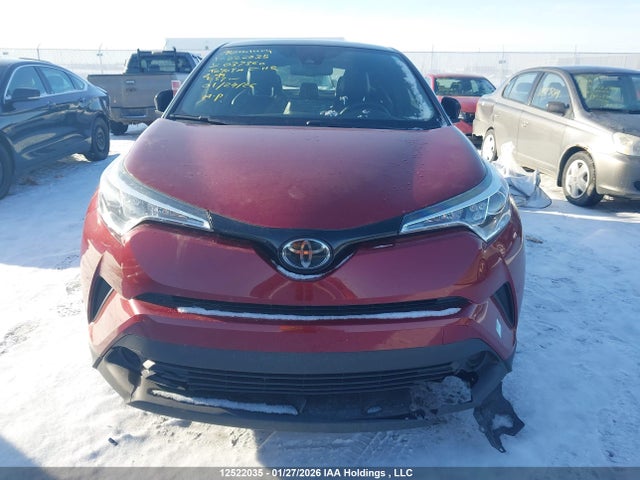 JTNKHMBXXK1037360 Toyota C-HR XLE