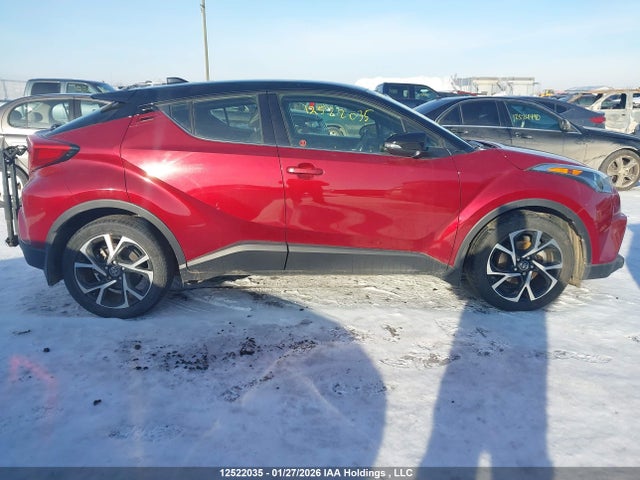 JTNKHMBXXK1037360 Toyota C-HR XLE