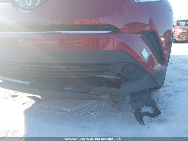 JTNKHMBXXK1037360 Toyota C-HR XLE