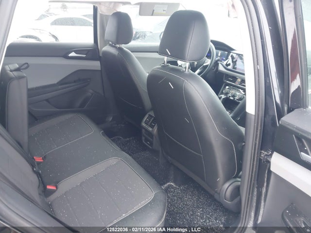 3VVLX7B25NM045019 Volkswagen Taos
