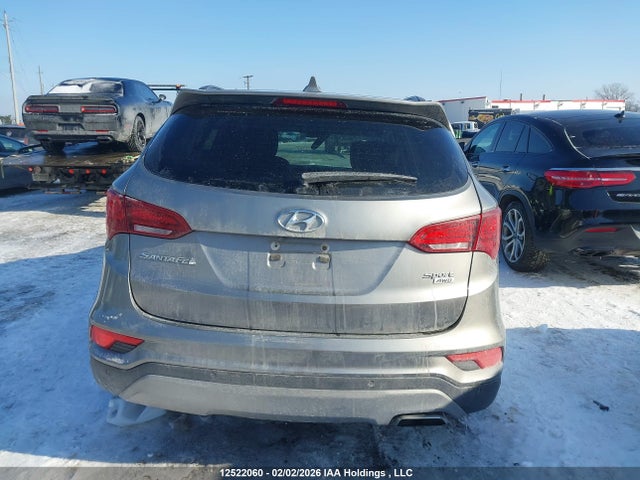 5NMZUDLBXJH060045 Hyundai Santa Fe Sport 2.4 Se